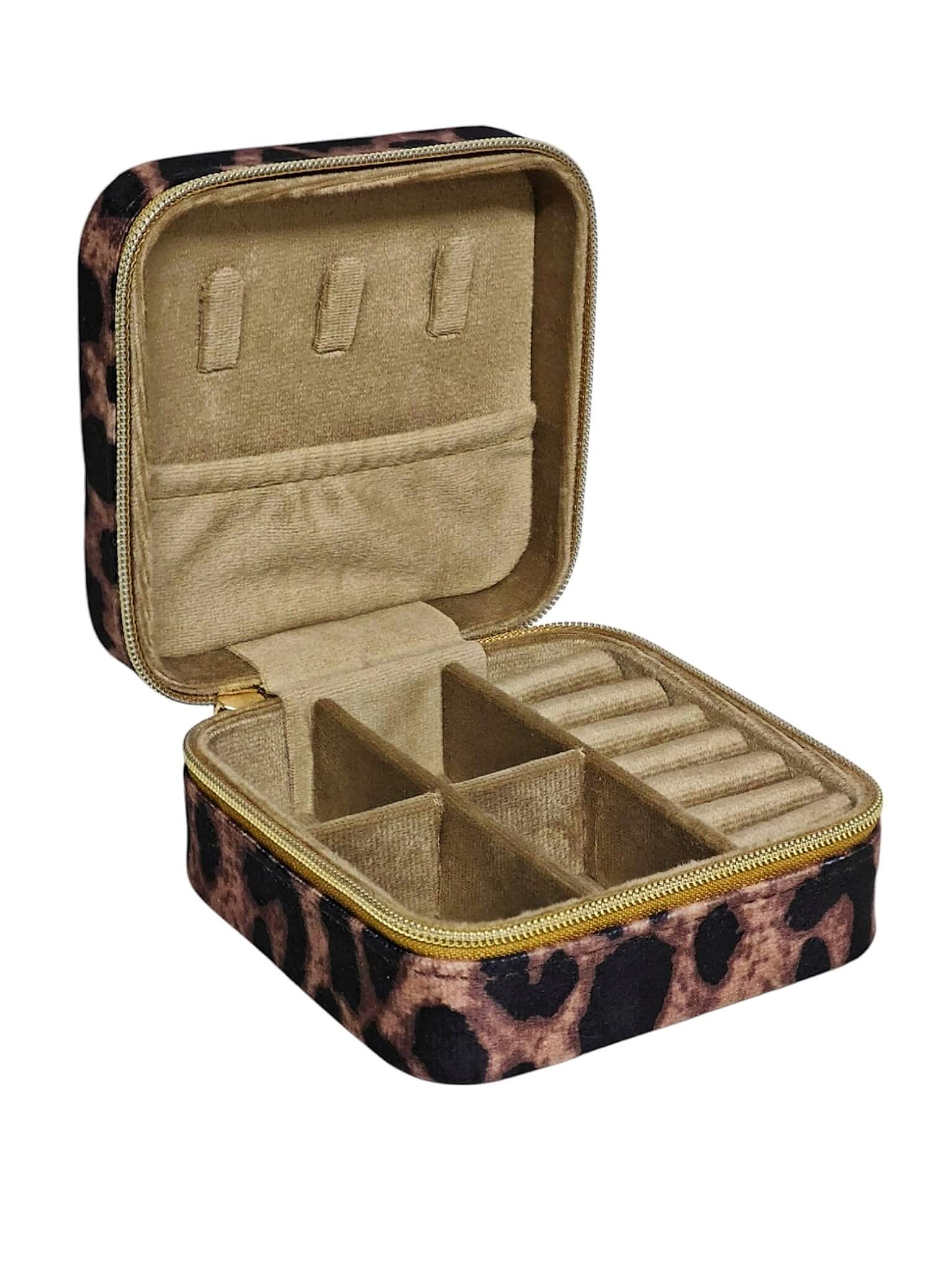 Tragbares Leo Schmuckkästchen aus Samt mit einem Leoparden Muster für Ringe, Halsketten, Ohrringe und Armbänder für Frauen und Männer aus Polyester von Lymaja Jewery