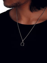 Onyx Oktagon Halskette mit einem schwarzen Onyx Stein aus Edelstahl in silber für Männer von Lymaja Jewelry