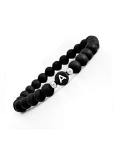 Partnerarmband Rich Black mit Wunsch Buchstaben aus schwarzen Onyx Perlen für Frauen und Männer von Lymaja Jewelry