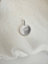 Mom Coin Chain mit graviertem Mom Anhänger aus Edelstahl in Silber - LYMAJA