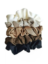 5 Stück Scrunchie Haargummi Set in Braun Creme Beige und Schwarz