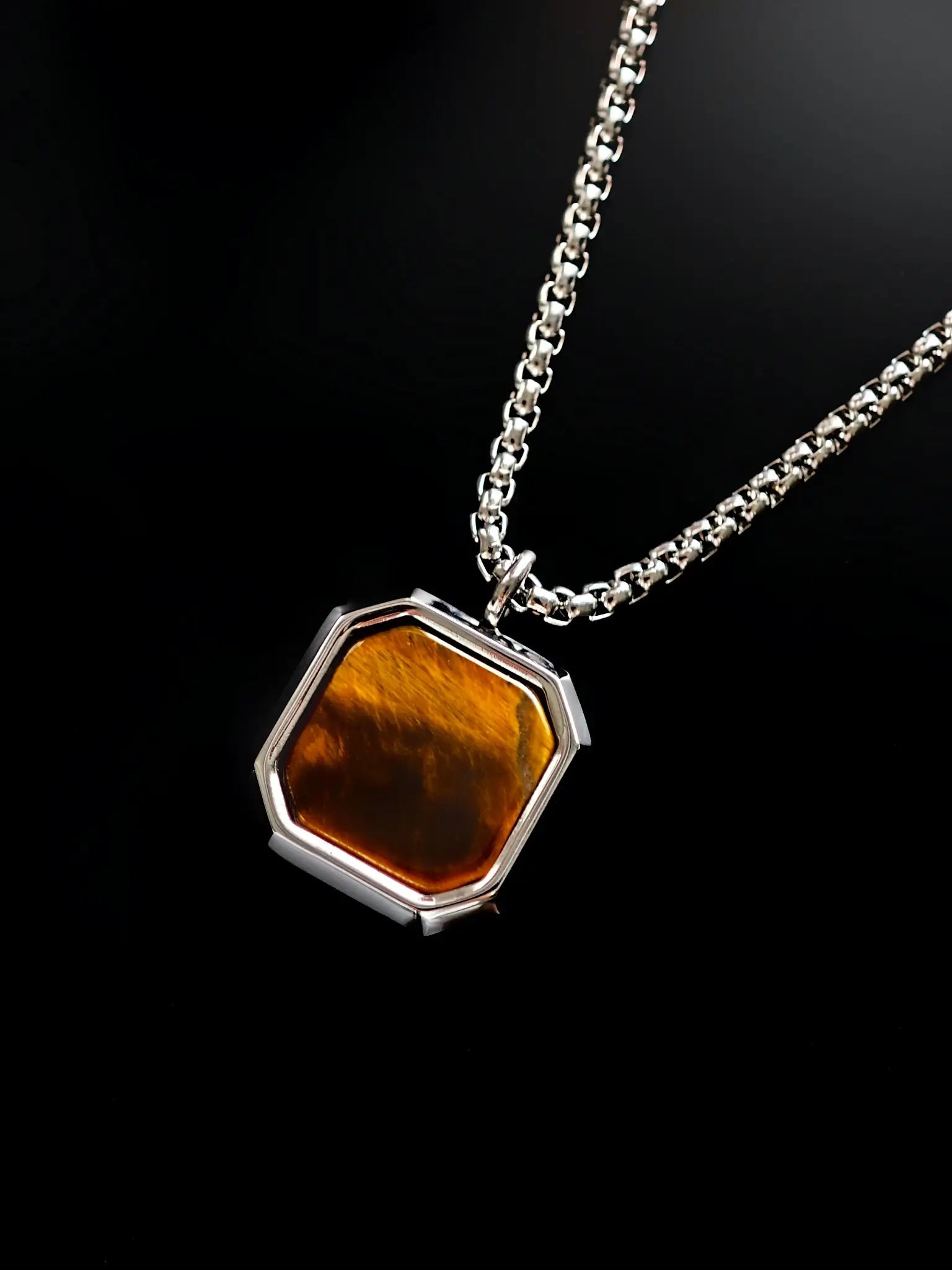 Silber Halskette mit Anhänger aus echtem Tigerauge im Oktagon-Schliff