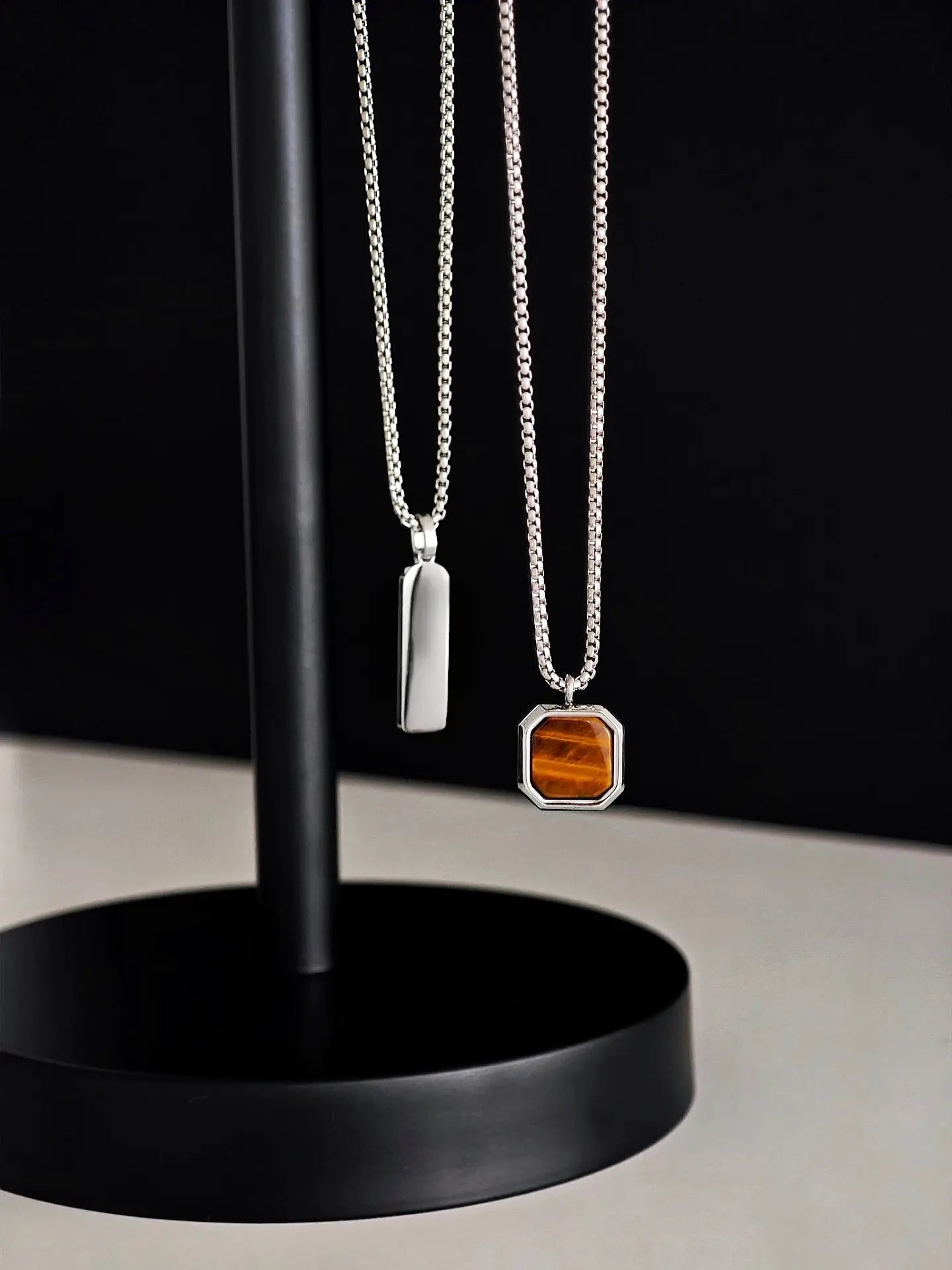 Silber Halskette mit Anhänger aus echtem Tigerauge im Oktagon-Schliff