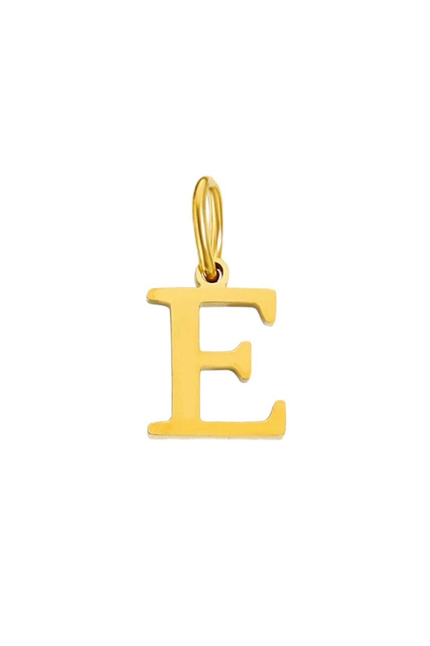 Buchstaben Charm E Halsketten Anhaenger in gold aus Edelstahl für Frauen von Lymaja Lymaja