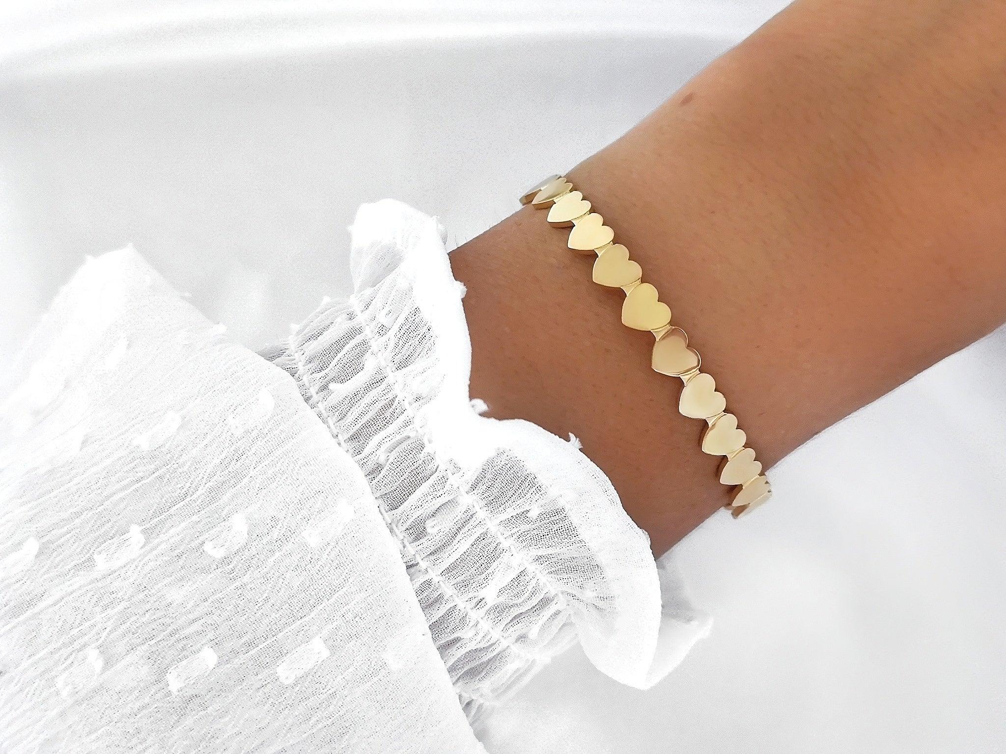 Lymaja Lovely Herz Armreif verstellbarer Bangle mit vielen Herz Mustern in gold