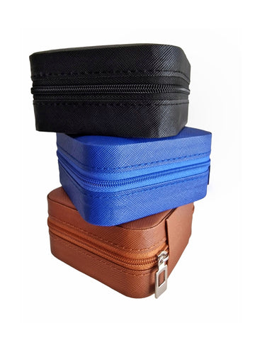 Kleines tragbares Schmuckkästchen Organizer aus PU-Leder in braun blau und schwarz für Ringe, Armbänder und Ohrringe für Frauen und Männer von Lymaja Jewelry