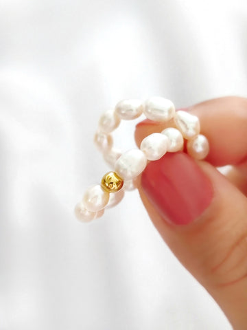 Lymaja Süßwasserperlenringe in perlmutt mit gold Perlen