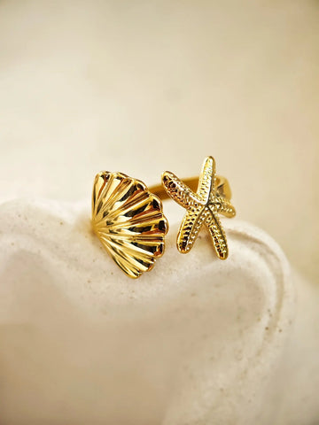 Wasserfester offener Ocean Treasure Ring in Gold mit Muschel und Seestern aus 18k vergoldetem Edelstahl