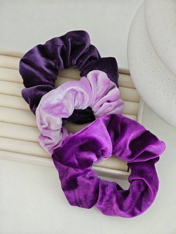 Samt Scrunchie Haargummi für Frauen in Lavendel Violett und Purpur von Lymaja Jewerly