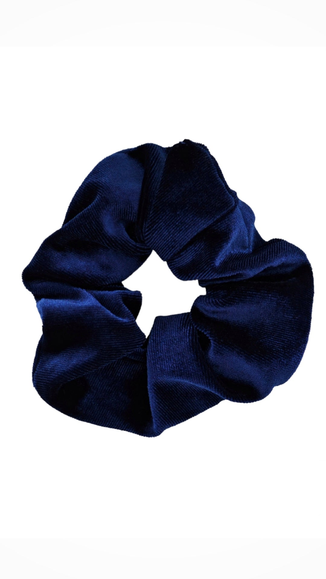 Samt Scrunchie Haargummi in dunkelblau Haaraccessoires für Frauen von Lymaja Jewelry 