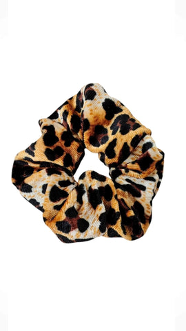 Weicher Samt Scrunchie Haargummi für Frauen mit Tiger Muster von Lymaja Jewelry 