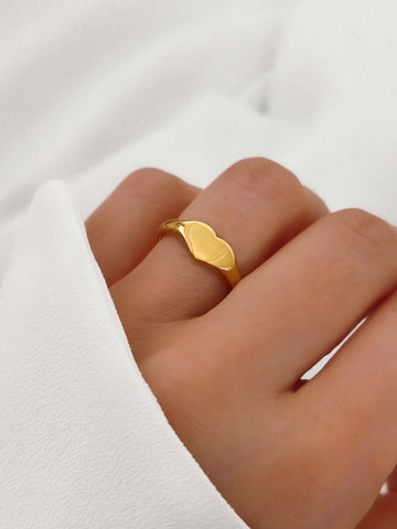 Yeona Herz Ring in gold von Lymaja