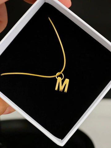 Buchstaben Halskette – goldene Initialen Kette aus 316L Edelstahl mit 8 mm Buchstaben Anhänger - LYMAJA