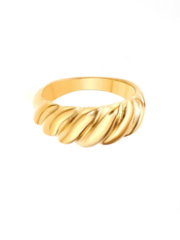 Wasserfester Croissant Ring in Gold aus 18k vergoldetem Edelstahl in gedrehtem Design