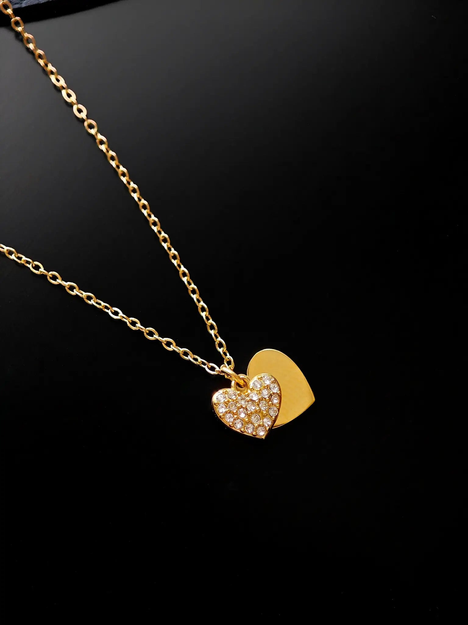 Double Heart Charm Halskette Gold & Silber – 18K vergoldet, Zirkon-Pavé, 42+6 cm - LYMAJA