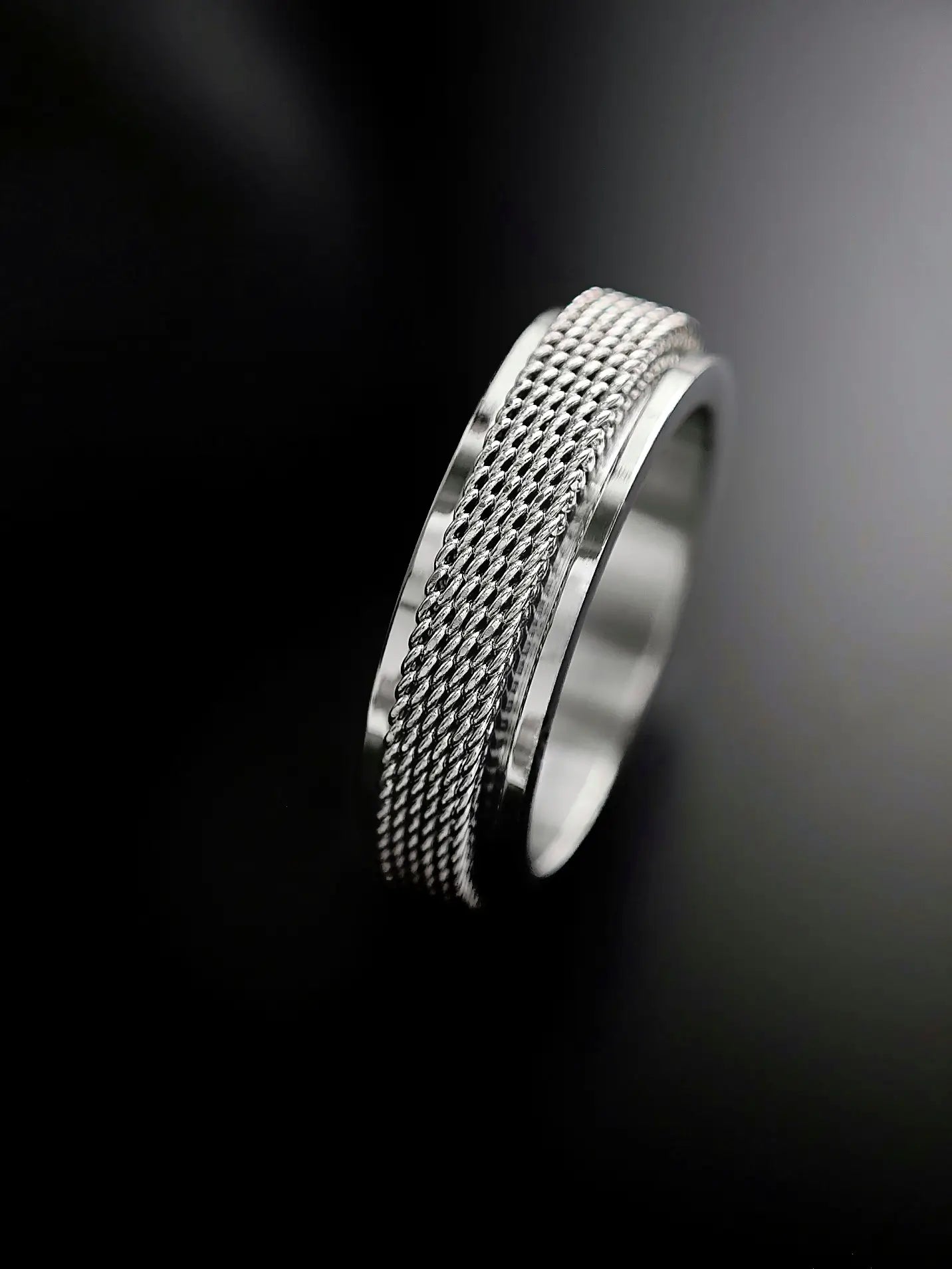 Silberner Mesh Ring für Männer aus Edelstahl - Lymaja