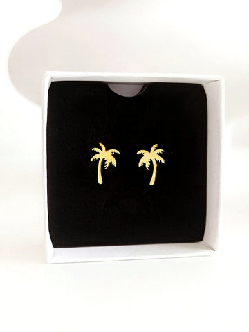 Filigrane Mini Palmen Ohrstecker in Gold aus 18k vergoldetem 316L Edelstahl in Palmenblatt-Form 12x8mm