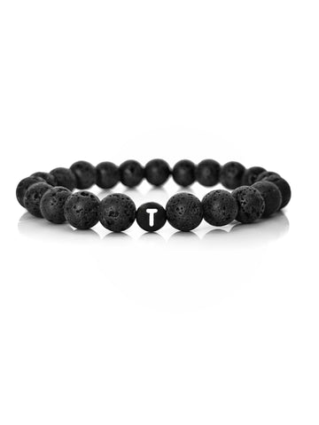 Partnerarmband mit Lava Perlen in schwarz und einem Wunschbuchstaben personalisiert von Lymaja Jewelry 