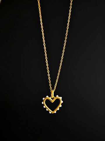Goldene Halskette mit Herzförmigem Charm und einer Perlmutt-Perlen Umrandung