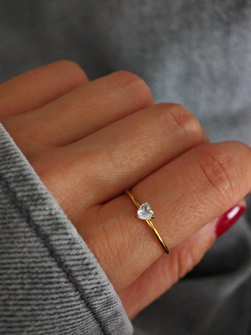 Pure Heart Ring aus 18k vergoldetem Edelstahl mit kleinem Zirkon Herz - LYMAJA
