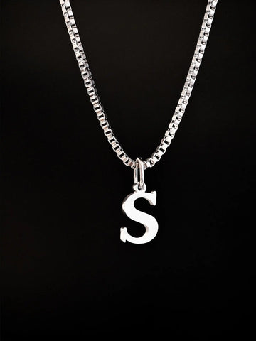 Slim Box Letter Chain in Silber – feine 1,2 mm Boxkette mit 10 mm Buchstaben Charm - LYMAJA