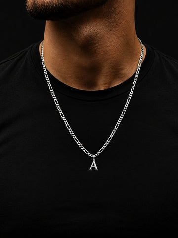 Slim Figaro Letter Chain – 3mm Halskette aus Edelstahl mit 10mm Letter Charm A–Z in Silber -LYMAJA