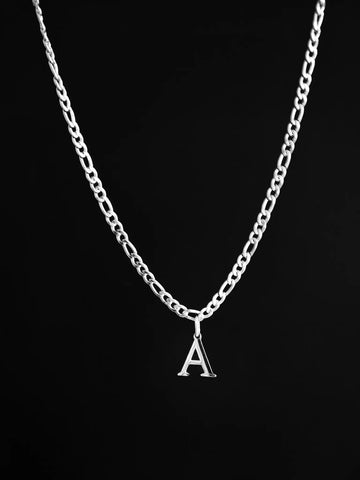 Slim Figaro Letter Chain – 3mm Halskette aus Edelstahl mit 10mm Letter Charm A–Z in Silber -LYMAJA