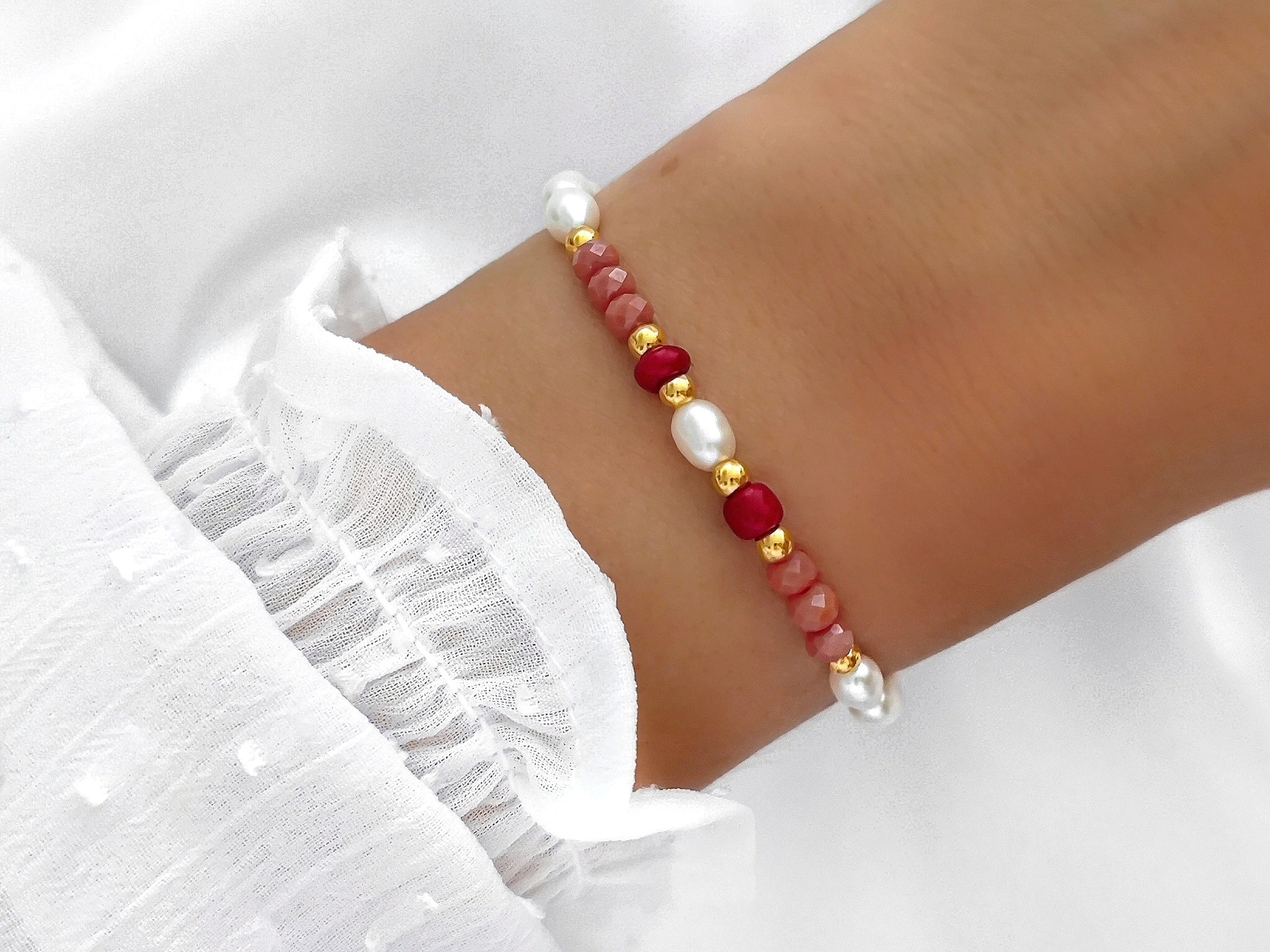 Sunset Perlenarmband mit Süßwasserperlen, Glasperlen & Koralle – handgefertigt