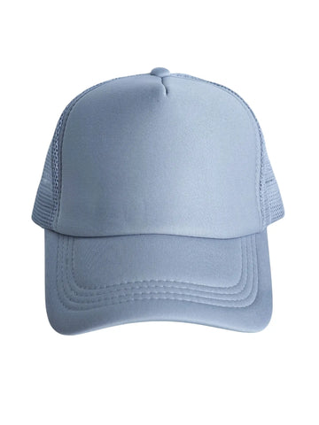 Hellgraue Trucker Cap für Frauen als klassische Baseball Cap mit gebogenem Schirm