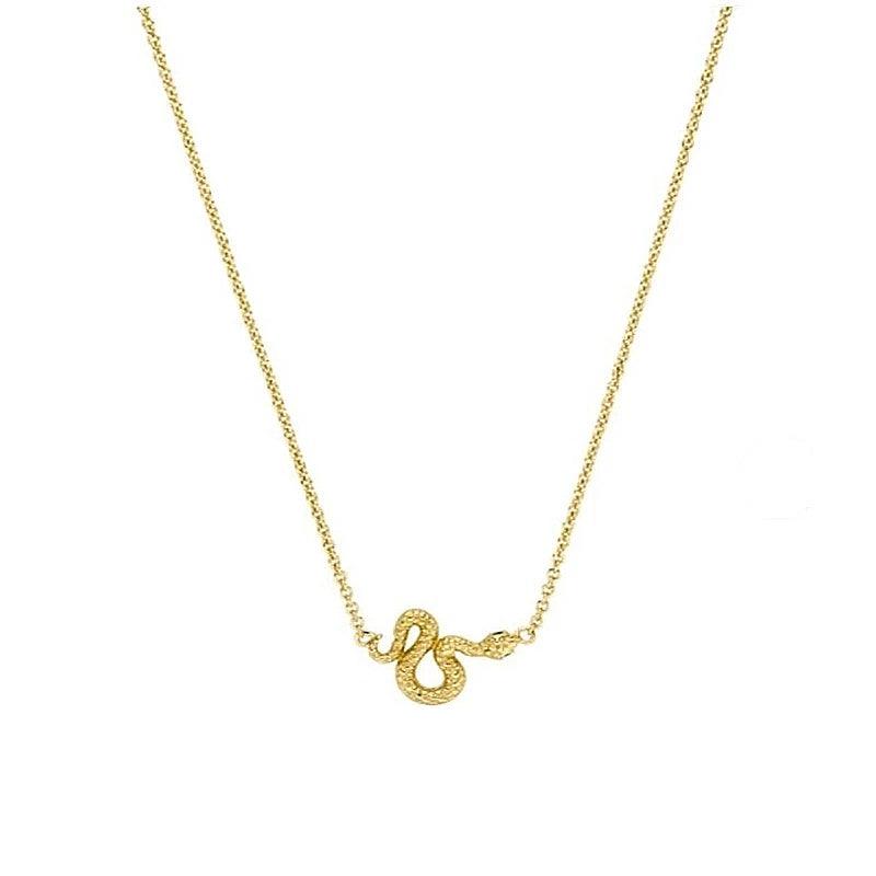 Filigrane goldene Snake Halskette aus 18k vergoldetem Edelstahl von LYMAJA mit einer geschmeidigen Schlangenkette und einem 18mm Anhänger.